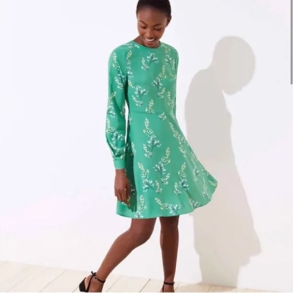 LOFT Dresses & Skirts - LOFT Jade Green Floral Branch Dress Size 8